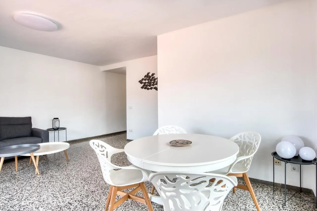 شقة Albatros Apartament Per 5 Persones En Ple Centre Amb Gran Terrassa I Aparcament A 5 Minuts De La Platja Gran بلاتجا ذارو